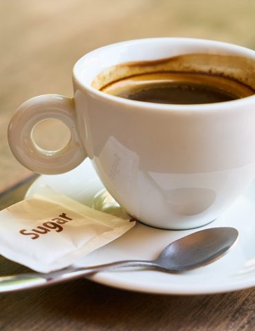 Coffee Cafe Table Drink Cup Food  - Engin_Akyurt / Pixabay